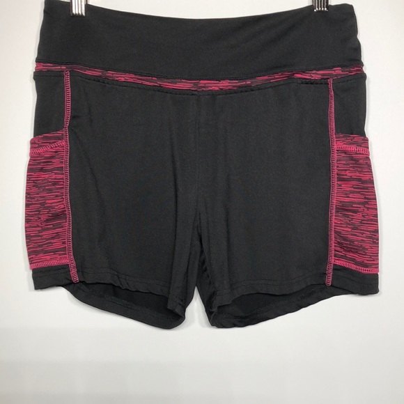 Sugar pocket shorts with side pockets - Picture 1 of 3